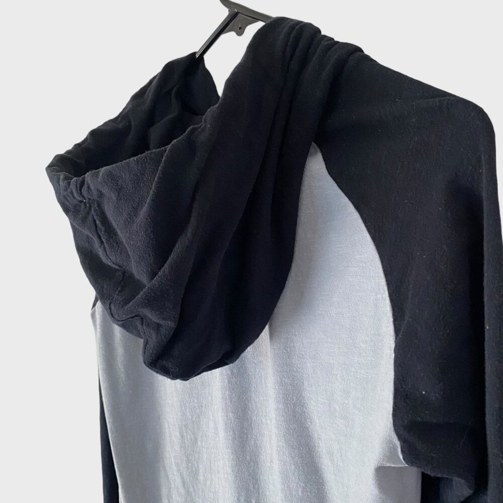 NFL Oakland Raiders Hoodie Women's Small Gray Black Pullover Football Sweatshirt - Picture 6 of 13